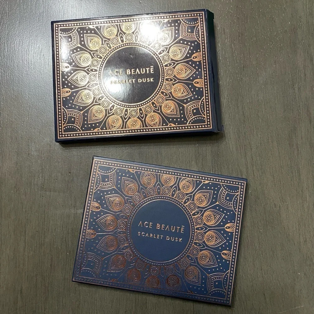 Ace Beaute Scarlet Dusk Eyeshadow Palette